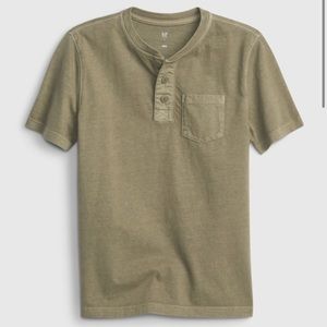 NWT Gap Kids Henley pocket t-shirt